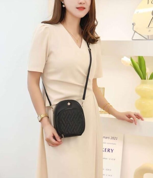 Girl’s crossbody bag